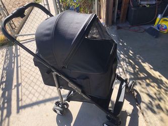 Dog stroller
