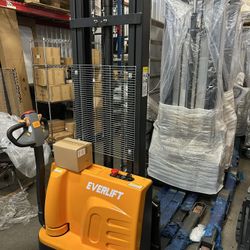 Brand New Electric Forklift Pallet Stacker Pallet Jack