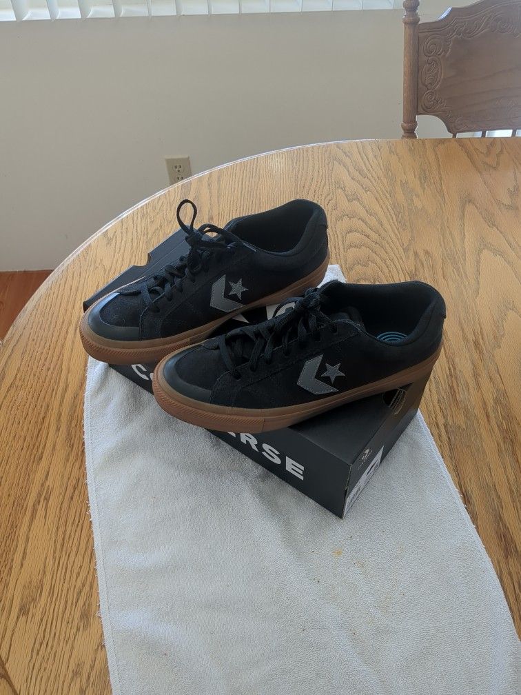 $30.00 TODAY ONLY! BRAND NEW MEN'S CONVERSE SKATE SHOES SIZE 11 WITH COMFORT CUSHION!