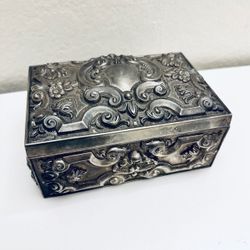 Godinger Silver Art Co. Vintage Ornate Silver Plated Jewelry Trinket Box