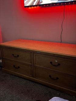 Wooden 4-Drawer Dresser