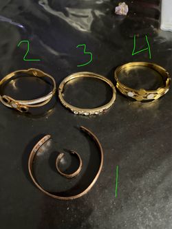 costume jewelry Womens bangle bracelets🚨 please read the description🚨