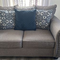Love seat