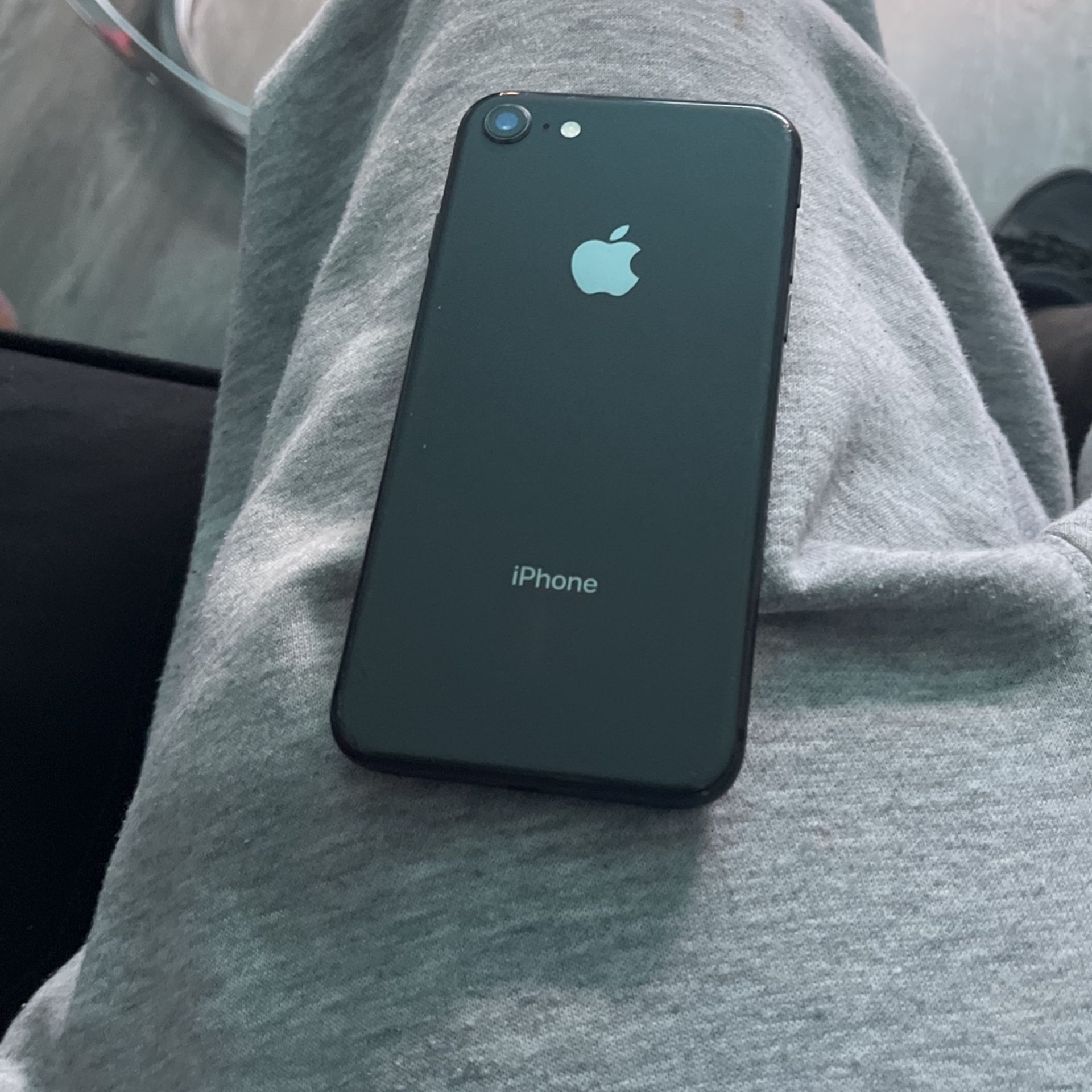 iPhone 8
