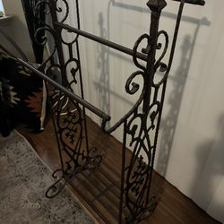 Blanket Holder