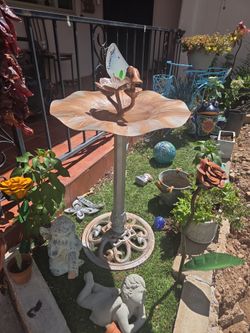 Metal Bird Bath