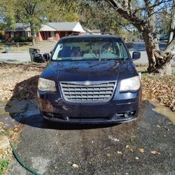 2008 Chrysler Town & Country