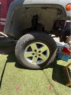 Tires and rims for jeep