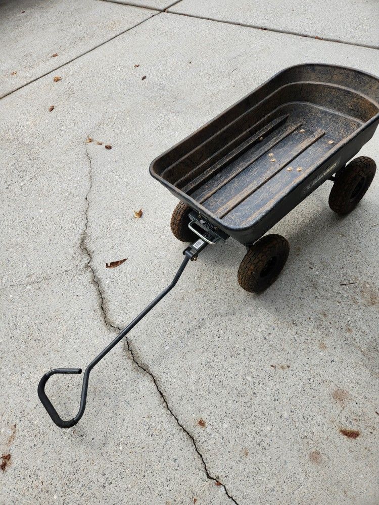 Gorilla Carts Dump Cart