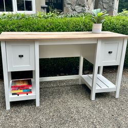 Myrasol Desk - Like New Condition