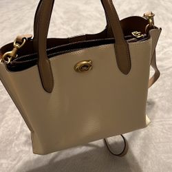 Coach Willow Tote Bag 24 In Colorblock White