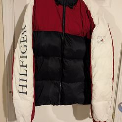 Men's Puffer Jacket With Hood