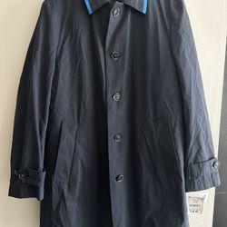 Brand new men's rain 2 pieces  jacket size 40REG(cash & pick up only)