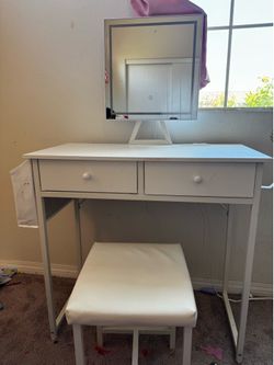 Small vanity