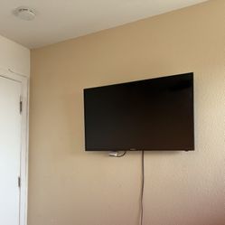 MOVING DAY SPECIAL.  DEAL FOR TV!!!