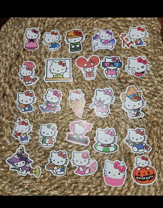 25 Hello Kitty stickers 
