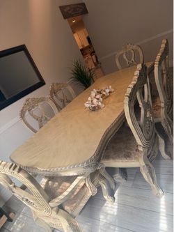 Elegant Formal Dining Set – Carved Wood Dining Table & Chairs