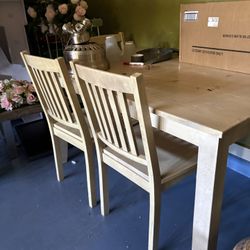 Table With 4 Chairs