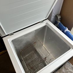 Hisense 5 cu feet Deep Freezer 