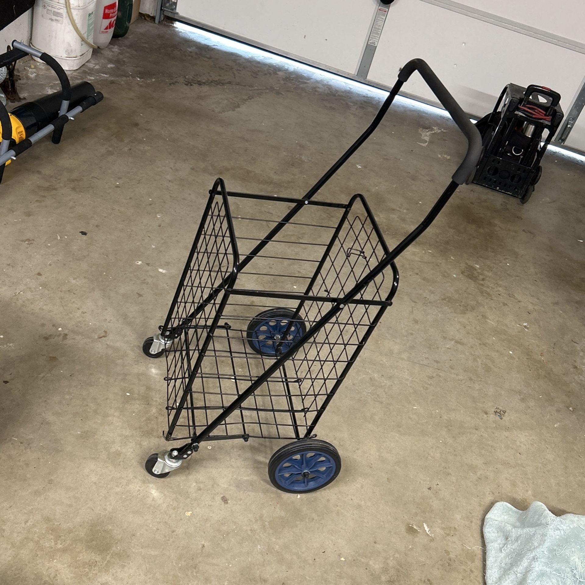 SHOPPING CART 🛒