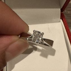 Beautiful Natural 1 Carat Vvs1 Solitaire Diamond Ring On Platinum Setting 