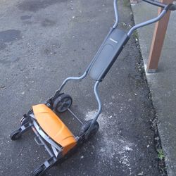 Fishers Eco-Friendly Manual Push Mowe