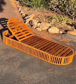 Mid Century Modern Curved Solid Acacia Wood Sun Lounger Slatted Chair
