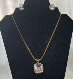 yellow gold plated CZ American Diamond pendant set