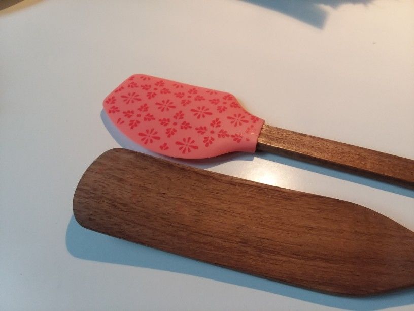 Pioneer Woman Wooden Utensils
