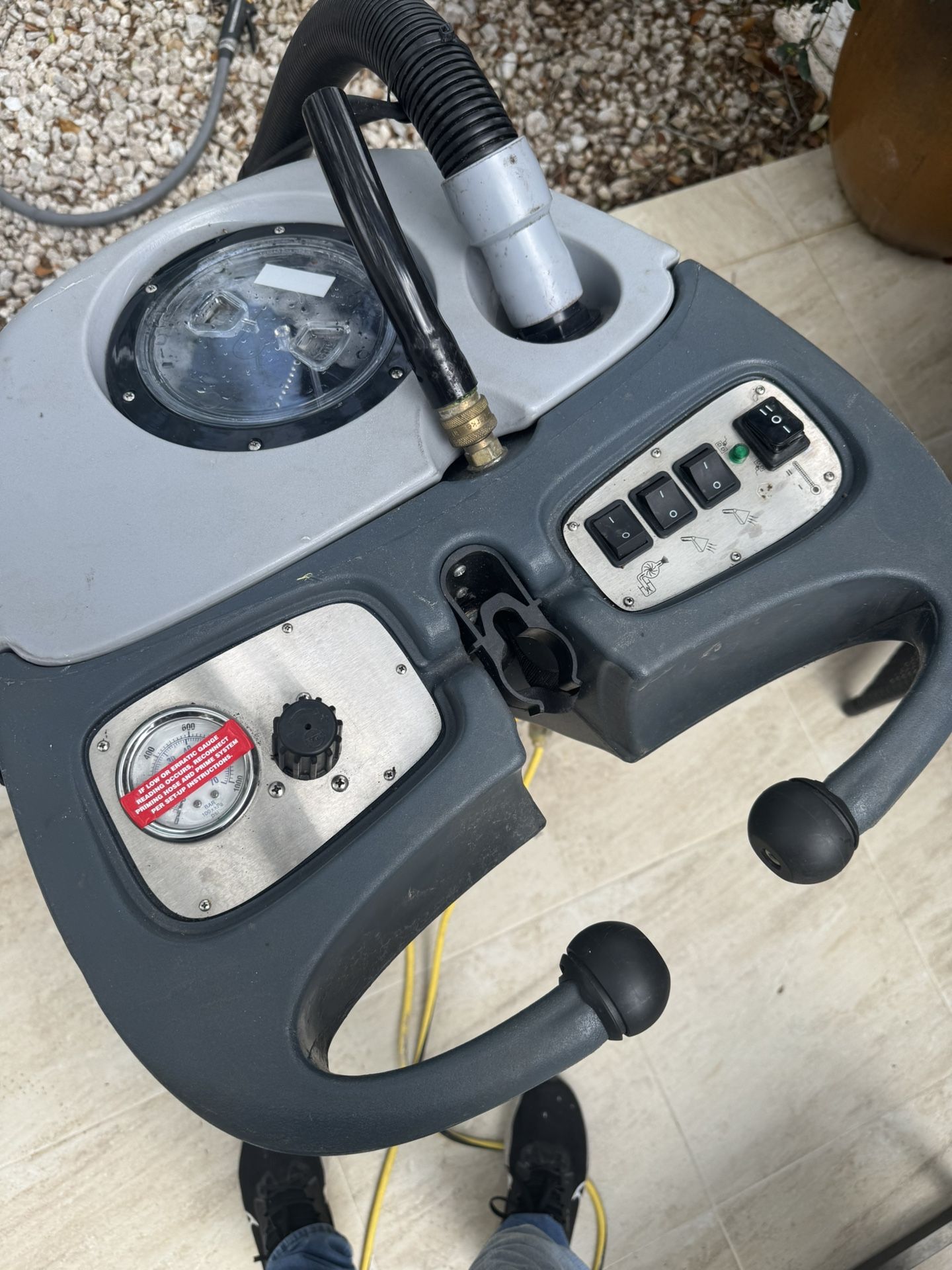 New Carpet Cleaning Extractor