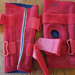 Pair Of Knee Braces CHILDREN /Young Teen 