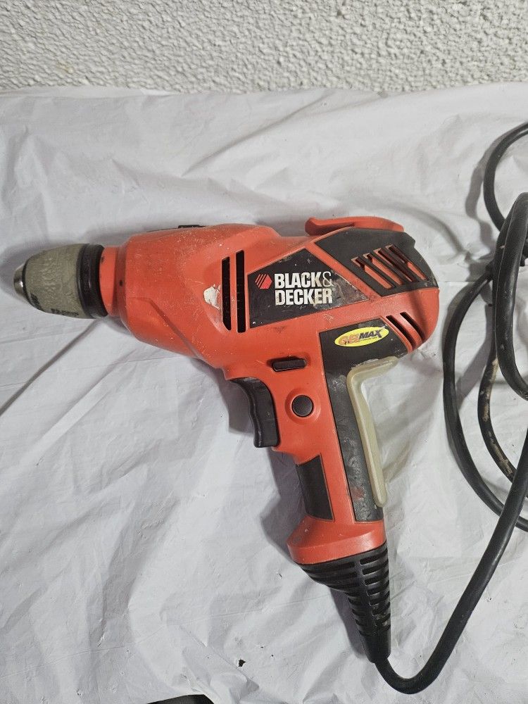 🛠️ For Sale: BLACK+DECKER DR250, 5.2 Amp Corded Drill/Driver! 🛠️