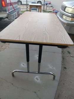 15 Mesas De Metal Y Madera Con Patas Ajustables