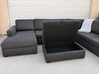 Living Spaces Charcoal Grey Sectional w/ Storage Ottoman 🛋️