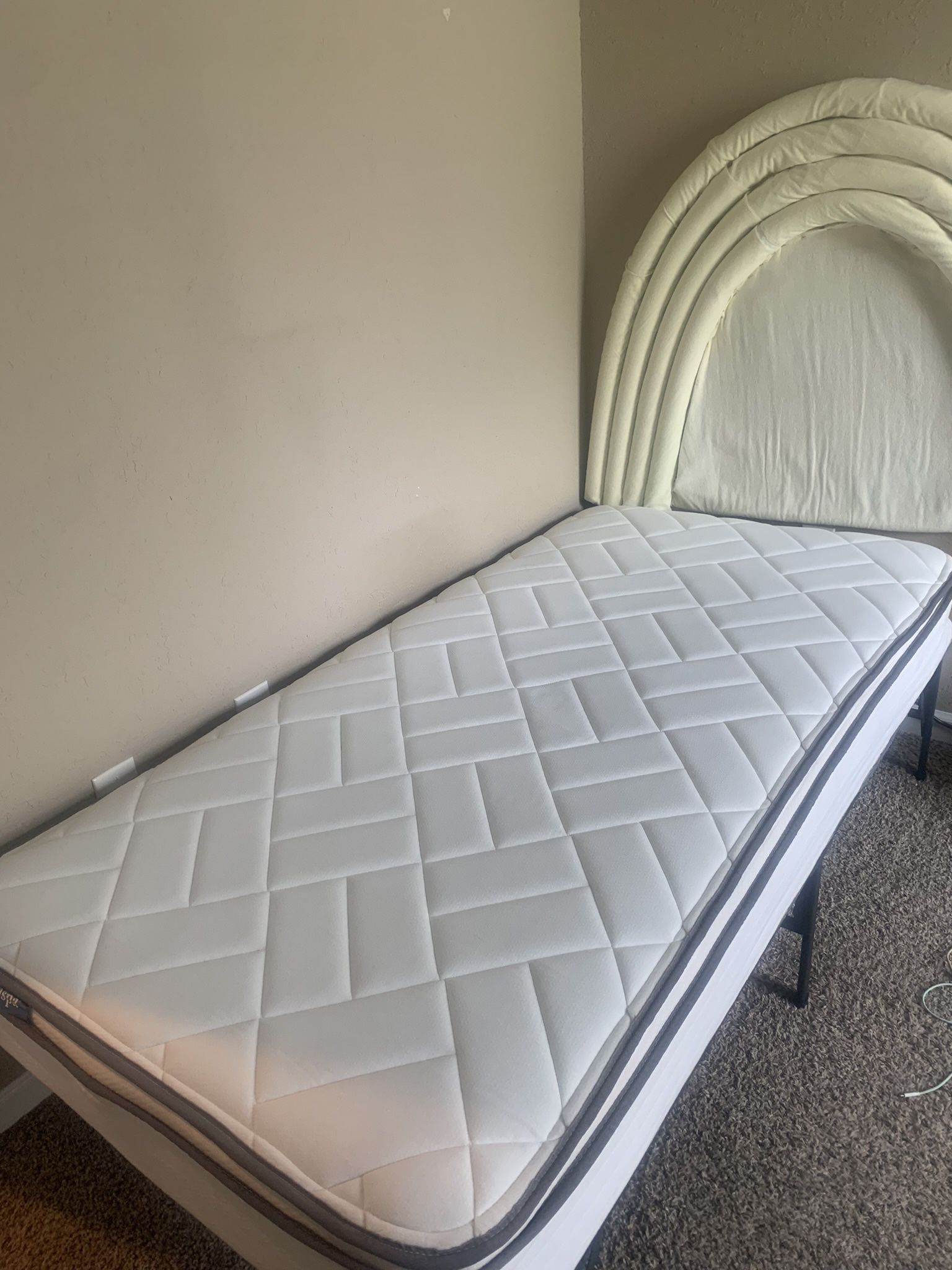 TwinMattress and Bed Frame FOR SALE 
