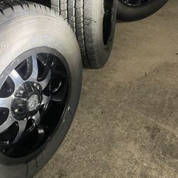 Riens 18 Universales Para Chevrolet Y Ford Quiero $720 Por Ellos De Lujo Con Llantas Michelin 275/65/18 