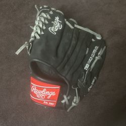 baseball glove 