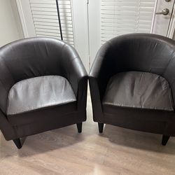 Set of 2 Leather Chairs