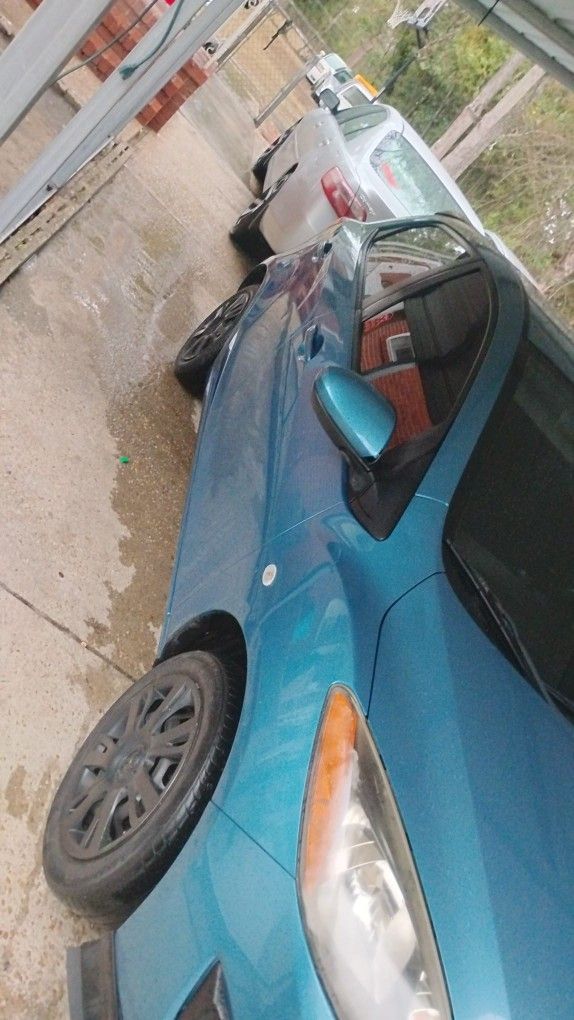 Mazda 2012