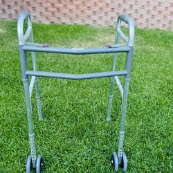 Adult Walker Lightweight With Rollers 