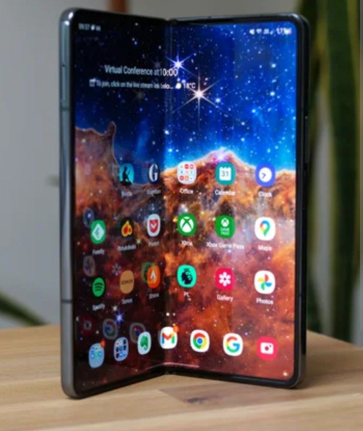 Galaxy Z Fold 4