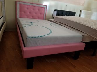Twin bed