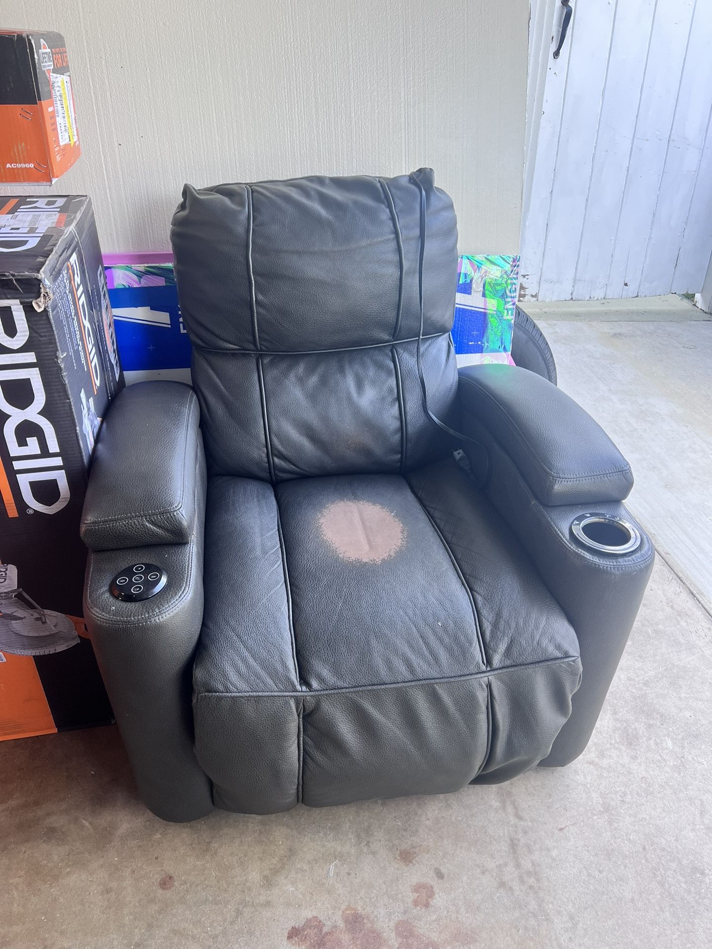 Free Recliner 