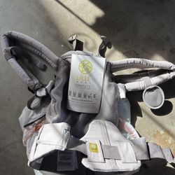 Lille 6 position baby Carrier - Like New
