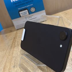 Apple iPhone 16e 128GB Factory Unlocked For Any Carrier/128GB Liberado Para Cualquier Compañia