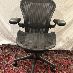 Aeron Chair - Herman Miller 