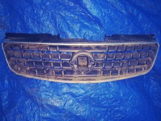 Nissan grille Altima