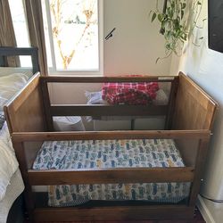 Breathable Baby mesh crib