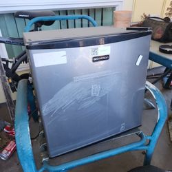 Emerson Mini Fridge