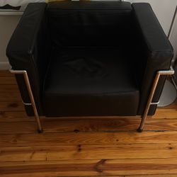 Le Corbusier style LC 3 Chair